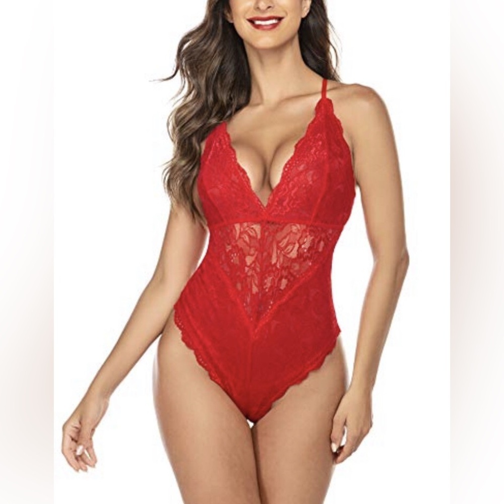 Avidlove Scarlet Lace Chemise
